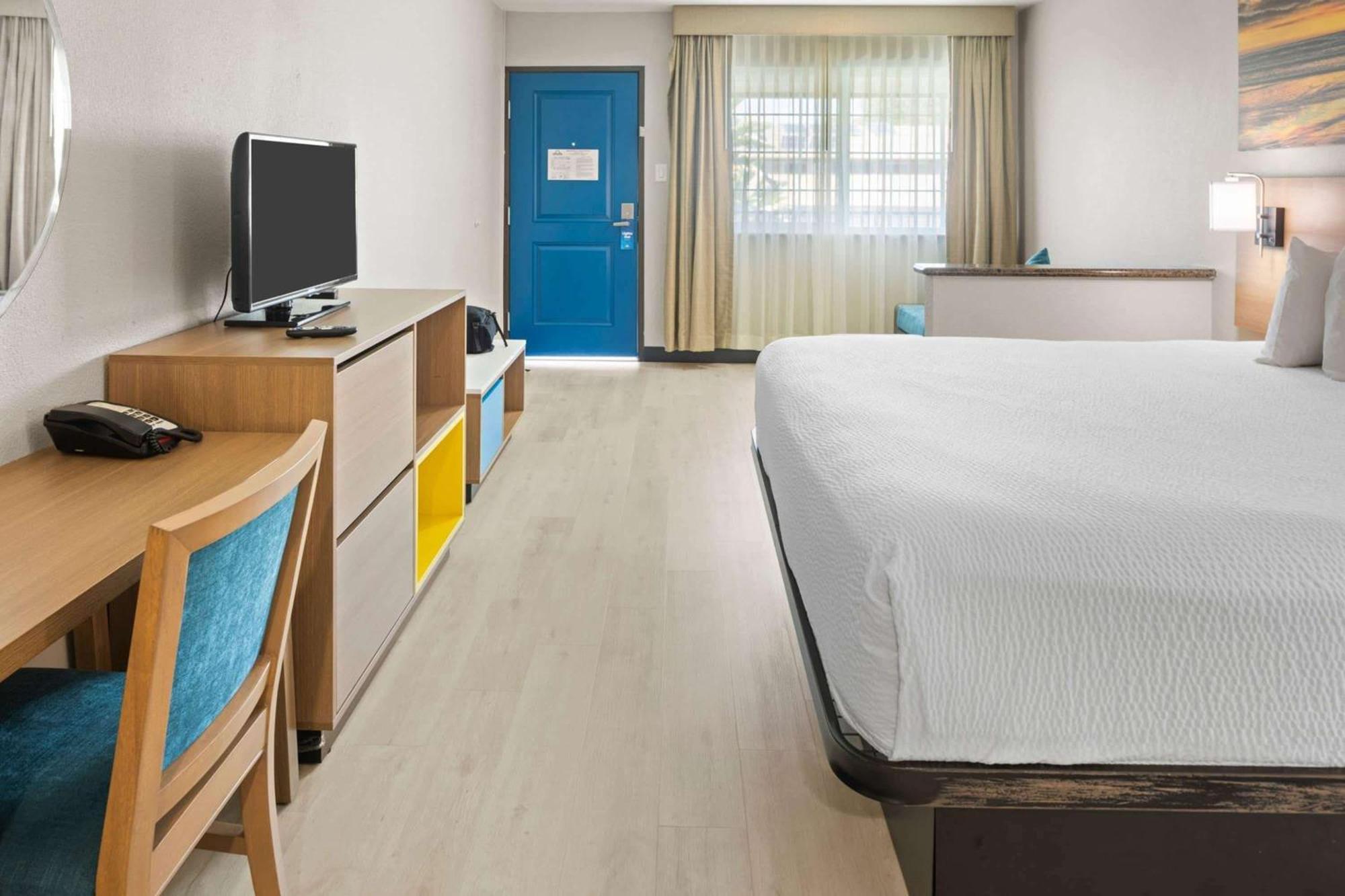 Days Inn By Wyndham San Diego-East/אל קאחון מראה חיצוני תמונה